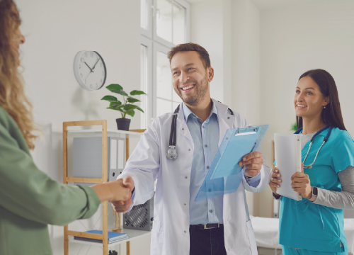 A doctor and a nurse using Exostar solutions for EPCS purposes.